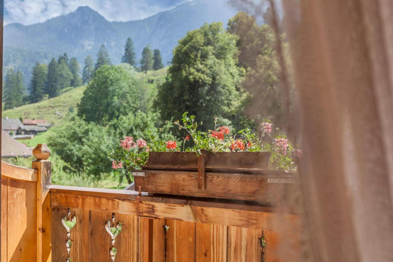 Ferienwohnung Alpenrose Грайнау Екстериор снимка