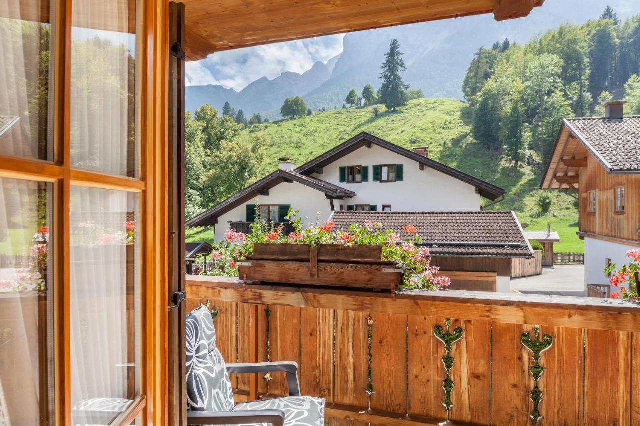 Ferienwohnung Alpenrose Грайнау Екстериор снимка